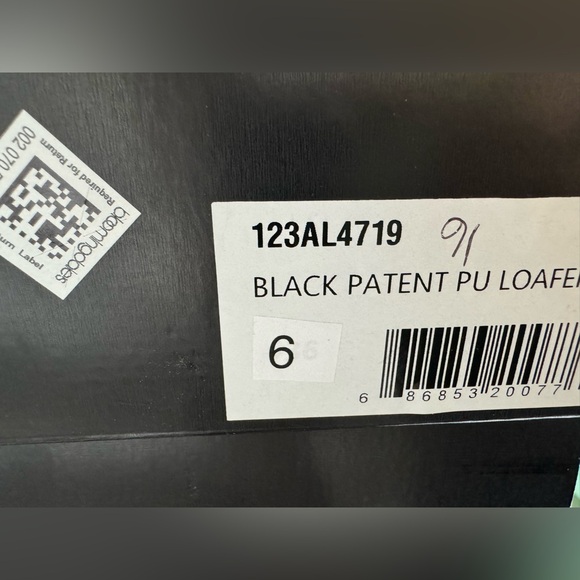 NIB- Aqua women’s Black Studded Loafers - Picture 8 of 9